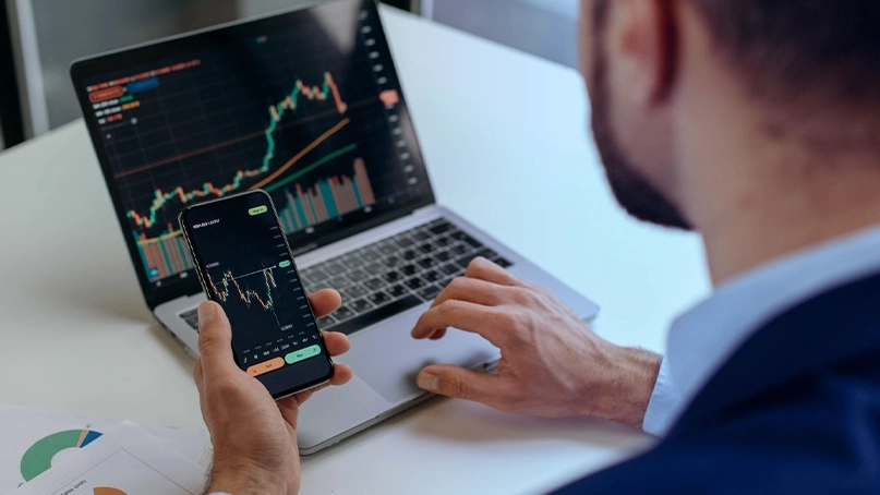 Dashboard di trading IA di Synor Quantel